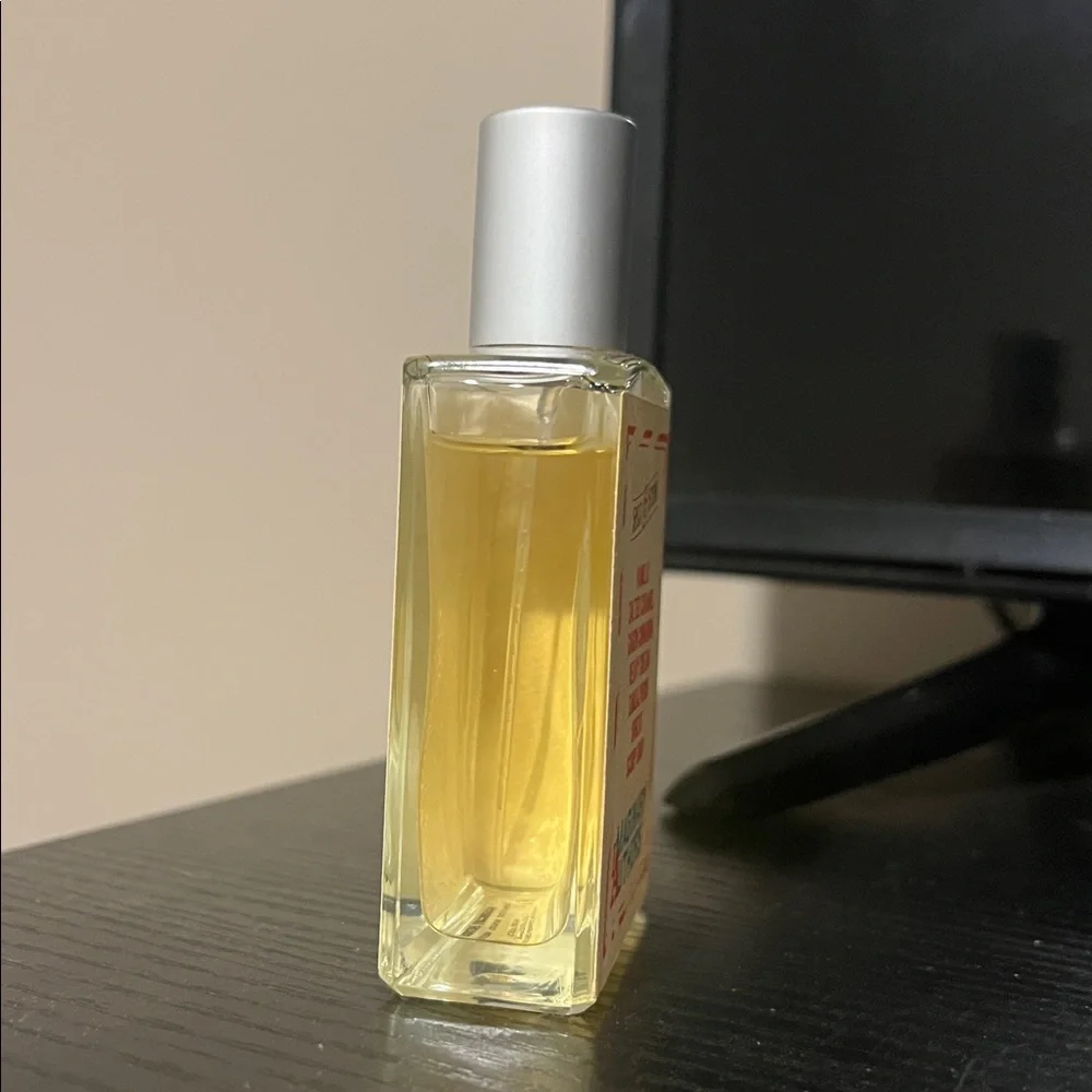 Imaginary authors a whiff of waffle cone perfume - Picture 3 of 8